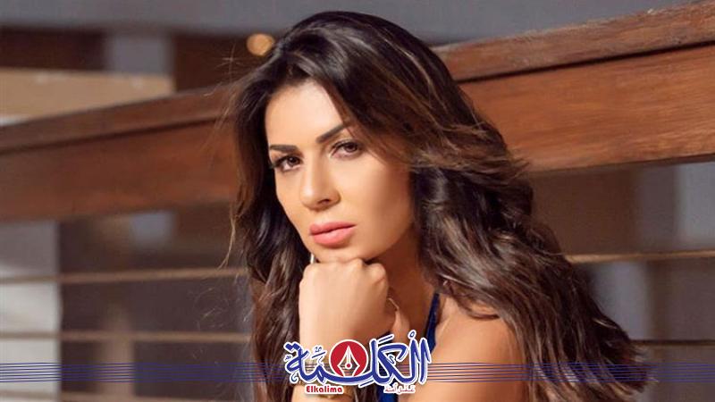 الفنانة نجلاء بدر 