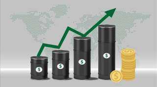 أسعار النفط ترتفع 3% بآخر جلسات الأسبوع