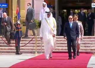 الرئيس السيسي يودع أمير قطر في ختام زيارته لمصر