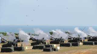 الحرب العالمية الثالثة.. تايوان تجري مناورات عسكرية بالذخيرة الحية لصد هجوم الصين