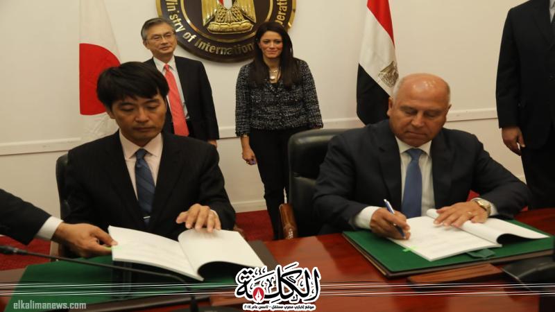وزيرا التعاون الدولي والنقل يوقعان الشريحة الثانية من التمويل الإنمائي الميسر لتنفيذ الخط الرابع لمترو الأنفاق وزيرا التعاون الدولي والنقل يوقعان الشريحة الثانية من التمويل الإنمائي الميسر لتنفيذ الخط الرابع لمترو الأنفاق