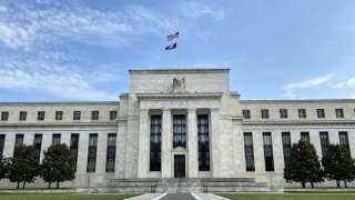 خبير اقتصادي: الفيدرالي الأمريكي سيرفع الفائدة 25 نقطة أساس