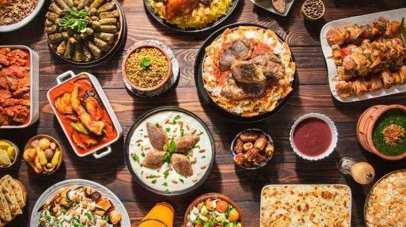 حسام موافي يحذر من خطورة تناول الصائم الإفطار على دفعة واحدة.. فيديو