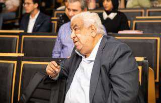 أسامة الشيخ وعبد الرحيم كمال وطارق الشناوى ونادين خان في تحكيم مشروعات تخرج إعلام الجامعة البريطانية