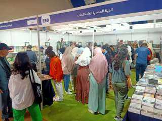 إقبال كبير على جناح هيئة الكتاب في معرض الرباط (صور)