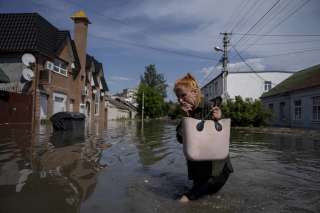 أوكرانيا تجلي 2000 شخص من مناطق الفيضانات جنوب شرقي البلاد