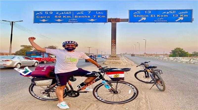 تفاصيل رحلة الـ 1400 كيلو من بسيون للسعودية بالدراجة.. رحالة عاوز يعتمر
