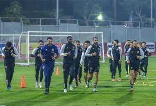 الاهلي يستعد لمباراة شباب بلوزداد الجزائري