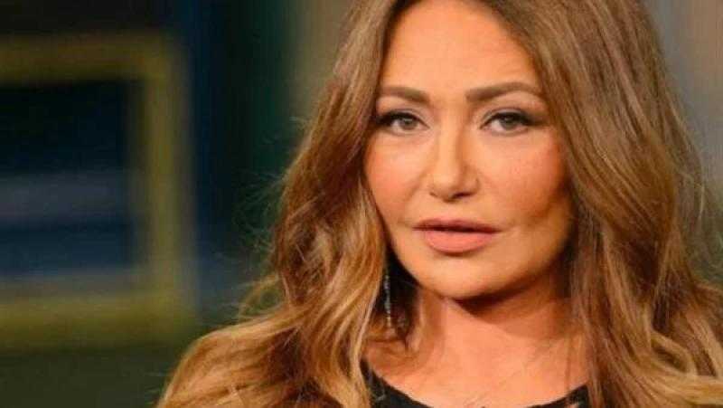 ليلى علوي تحث المصريين على المشاركة بالانتخابات الرئاسية: ”لازم نكمل المسيرة”