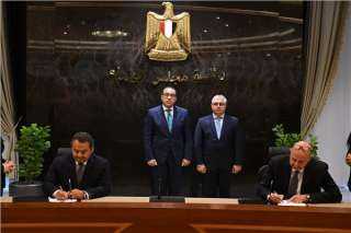 رئيس الوزراء يشهد توقيع اتفاقية إقامة مصنع زُجاج مُسطح بـ”اقتصادية قناة السويس”
