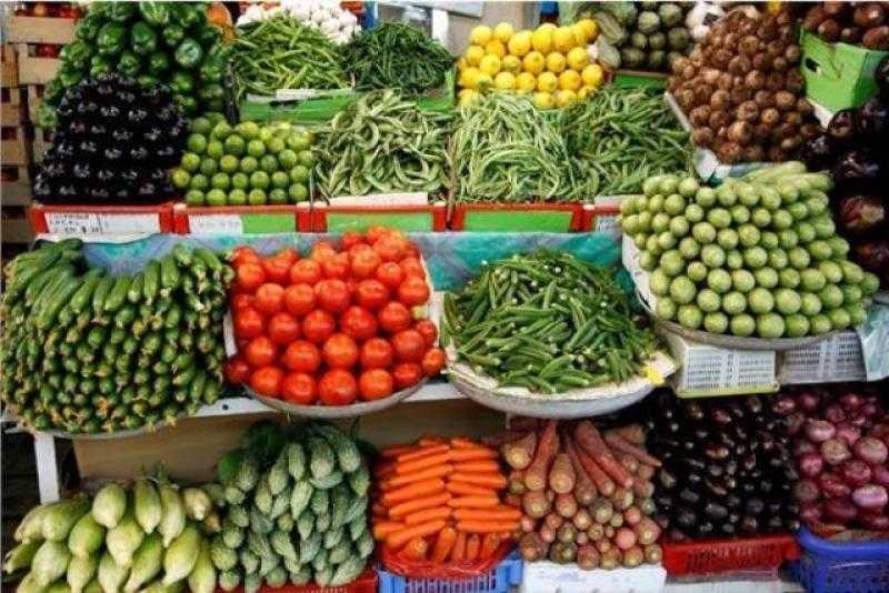 أسعار الخضار والفاكهة اليوم الخميس