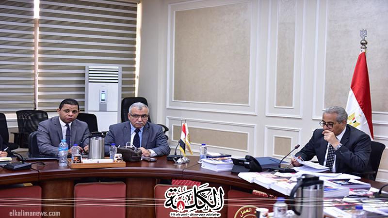 وزير العمل يتابع أخر مستجدات مشروع مهني 2030 مع القطاع الخاص وزير العمل يتابع أخر مستجدات مشروع مهني 2030 مع القطاع الخاص
