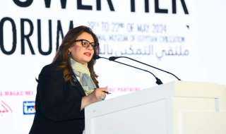 وزيرة الهجرة تشارك في فعاليات الافتتاح الرسمي للدورة الثانية من ملتقى ”تمكين المرأة بالفن”