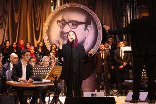 طارق فؤاد والفرقة المصرية يقدمان روائع موسيقار الأجيال على مسرح السامر