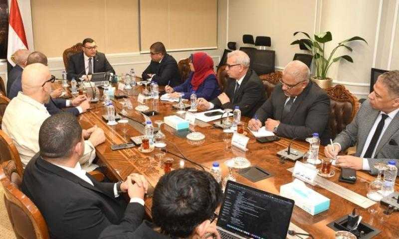وزير الإسكان يلتقي مسئولي ”منصة مصر العقارية” لاستعراض أوجه التعاون المستقبلي