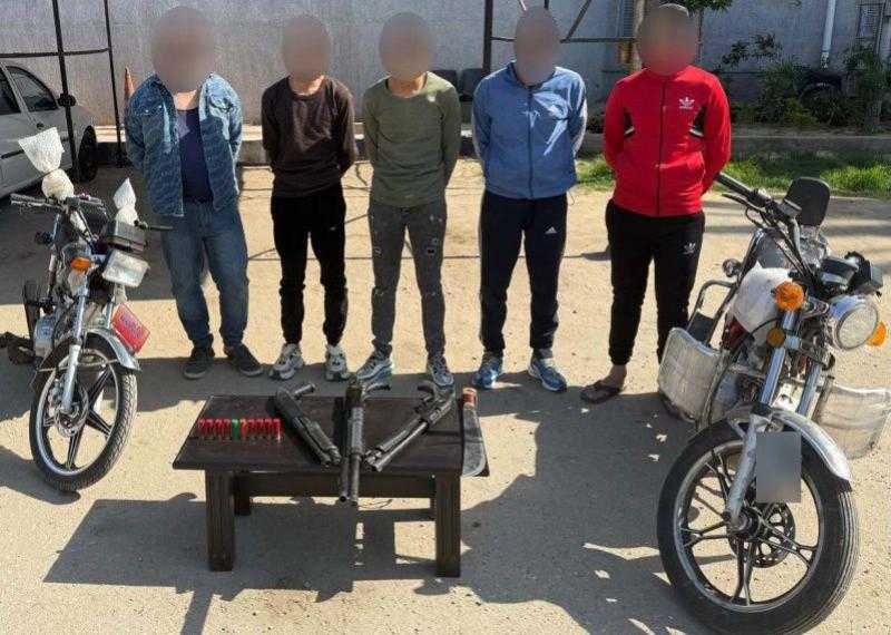 الداخلية تكشف تفاصيل فيديو يتضمن مشاجرة بالأسلحة ببورسعيد وإطلاقهم أعيرة بالهواء والفرار بإستخدام دراجتين ناريتين