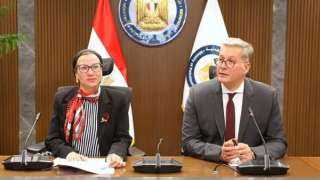 وزيرا البترول والبيئة يناقشان سبل خفض الانبعاثات الكربونية في مصر
