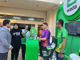 وزير الرياضة يزور جناح المنظمة المصرية لمكافحة المنشطات خلال بطولة إفريقيا للسباحة للناشئين