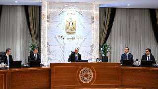 رئيس الوزراء يستقبل عضو المكتب السياسي أمين الأمانة العامة للجنة المركزية للحزب الشيوعي الصيني والوفد المرافق