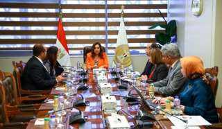وزيرة التنمية المحلية تبحث مع الرئيس التنفيذي لهيئة فولبرايت مصر مجالات التعاون المشترك