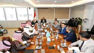 وزير الإسكان يستقبل وفدا من وزارتي ”الاستثمار” و”البلديات والإسكان” وهيئة المقاولين بالسعودية