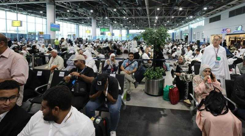 مصر للطيران تبدأ غداً جسرها الجوى لعودة حجاج بيت الله الحرام إلى أرض الوطن تسير 10 رحلات جوية