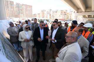 وزير الإسكان ومحافظ الإسكندرية يتفقدان مشروع إنشاء كوبرى 45 ”محور السادات”