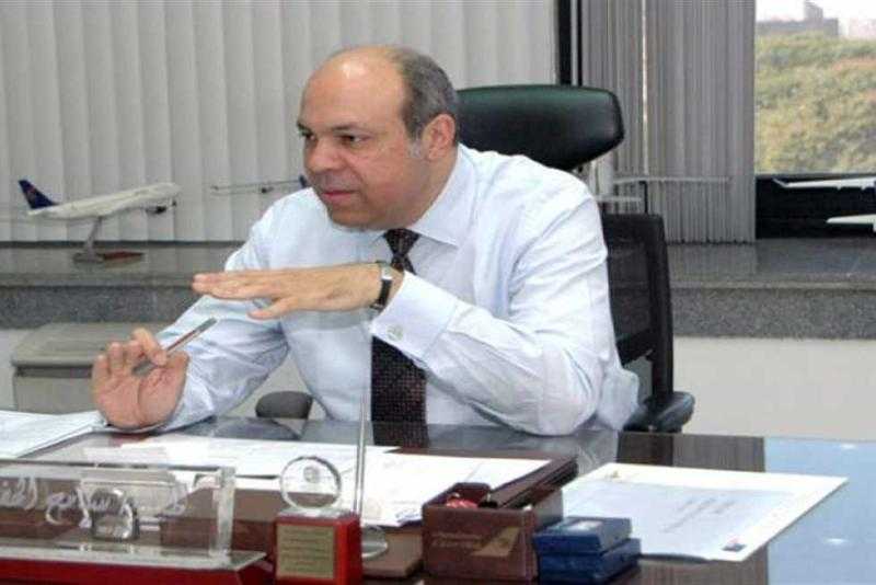 وزير الطيران: استقبلنا أكثر من 700 طائرة بعد غلق المجالات الجوية المجاورة