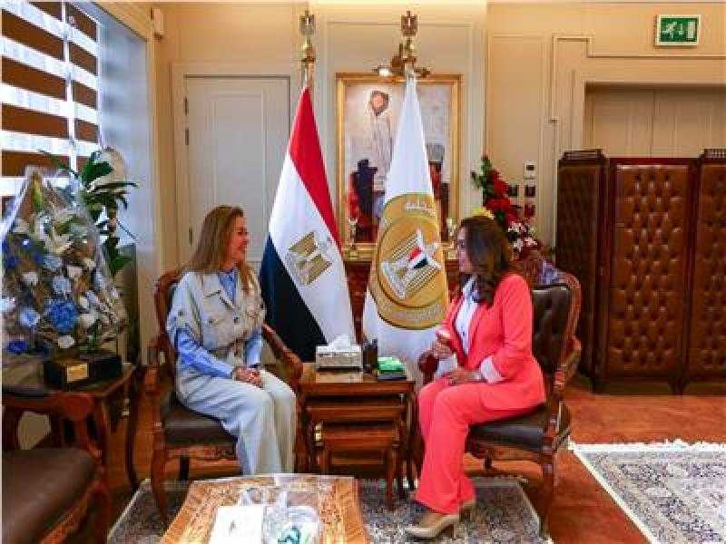 وزيرة التنمية المحلية تستقبل المدير التنفيذي للأكاديمية الوطنية للتدريب لبحث أوجه التعاون المشترك