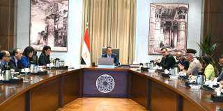 رئيس الوزراء يتابع موقف تمويل مشروعات المبادرة الرئاسية ”حياة كريمة”