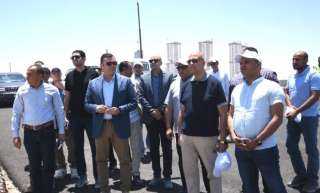 وزير الإسكان يتفقد كوبرى C19 والمدينة التراثية والمنطقة الشاطئية بمدينة العلمين الجديدة