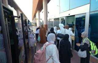 إستقبال آخر الأفواج من ضيوف الرحمن بمطار القاهرة