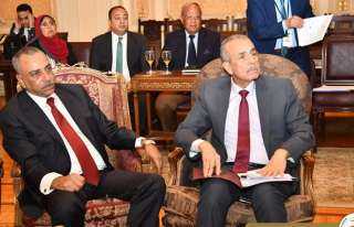 وزير الشئون النيابية يستقبل وزيري الإسكان والتنمية المحلية وبعض ممثلي الهيئات البر لمانية والمستقلين قبل جلسة اليوم