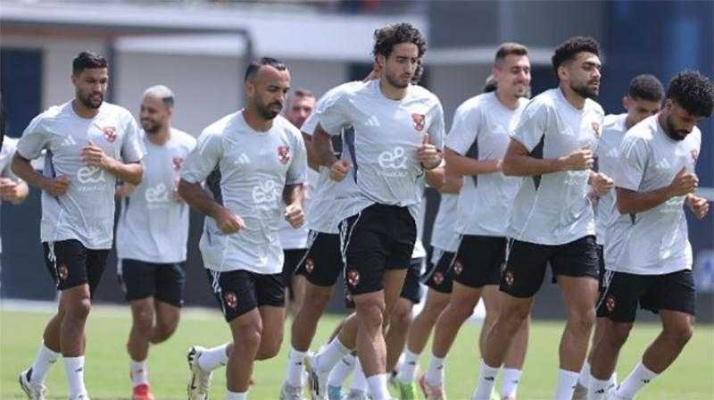 الأهلي يخطط لتعديل عقود ثلاثي الفريق