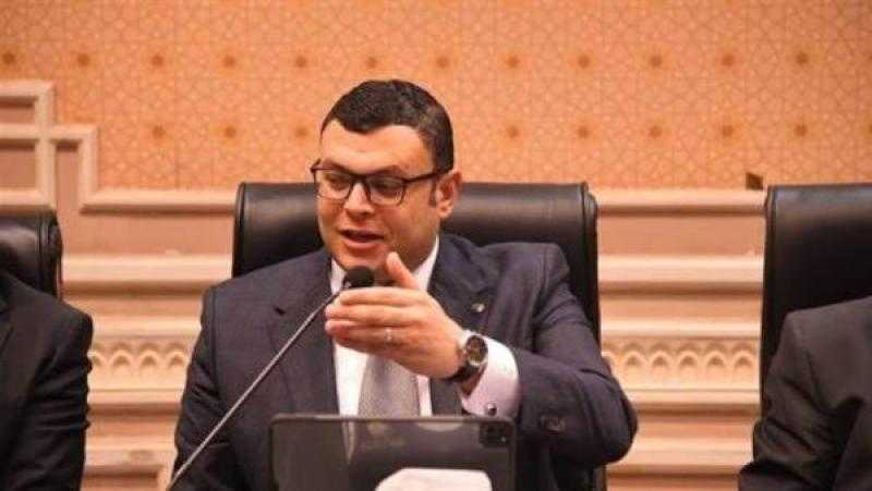 وزير الإسكان: ما فيش طرد لأى مواطن مصرى من قاطنى وحدات الإيجار القديم