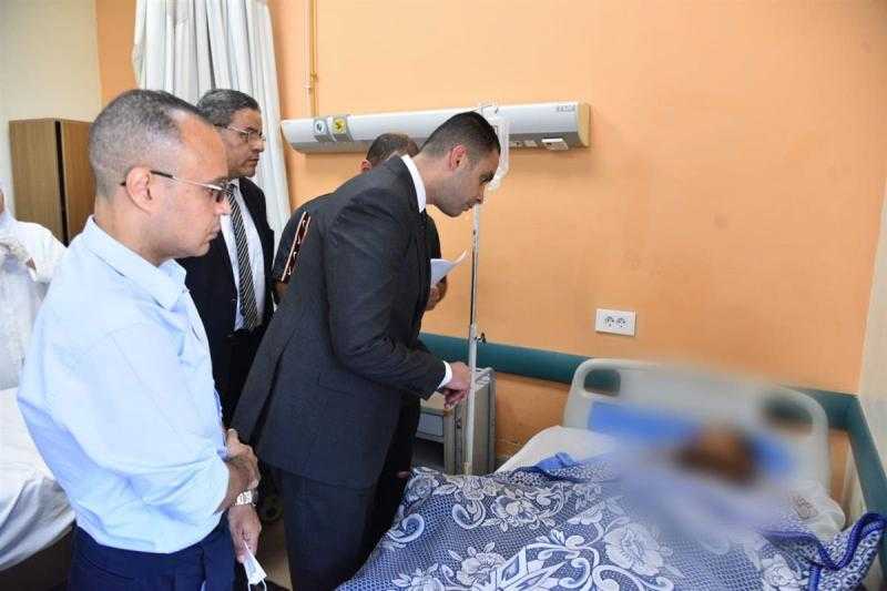 نائب وزير الصحة يتفقد الحالة الصحية لمصابي حادث الدائري الإقليمي بالمنوفية في مستشفى الباجور