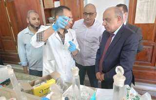 وزير الكهرباء والطاقة المتجددة يتفقد هيئة المواد النووية ويستعرض مشروعات العمل الحالية