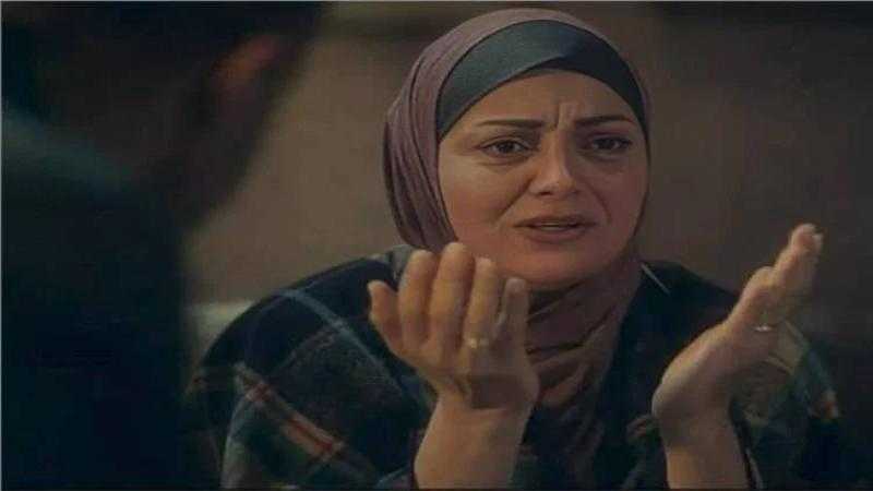 هبة عبد الغنى تتلقى عزاء والدتها فى مسجد الحامدية الشاذلية مساء اليوم