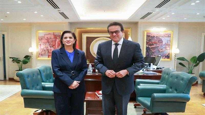 وزير الصحة يبحث مع المدير الإقليمي لمنظمة الصحة العالمية تعزيز التعاون الصحي