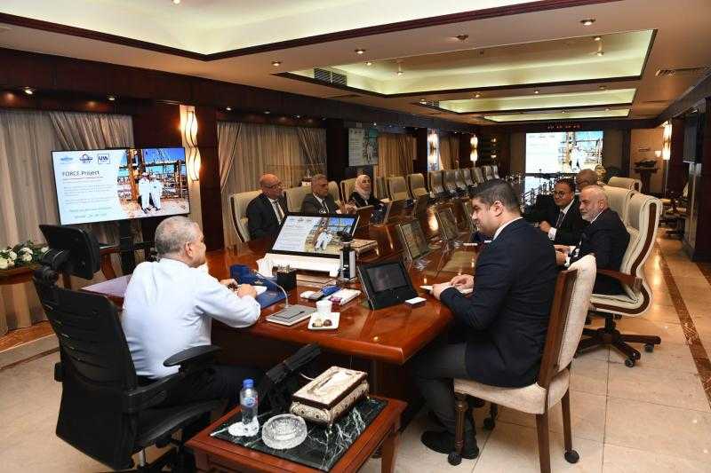 رئيس هيئة قناة السويس يبحث سبل عقد شراكة مع مجموعة  UW القبرصية وضخ استثمارات