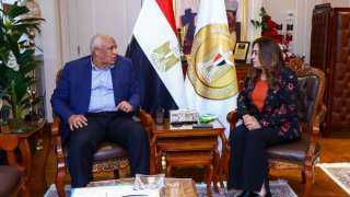 وزيرة التنمية المحلية تتابع مع محافظ الوادي الجديد آخر مستجدات الخطة التنفيذية لإنشاء مركز الحرير بمدينة الخارجة