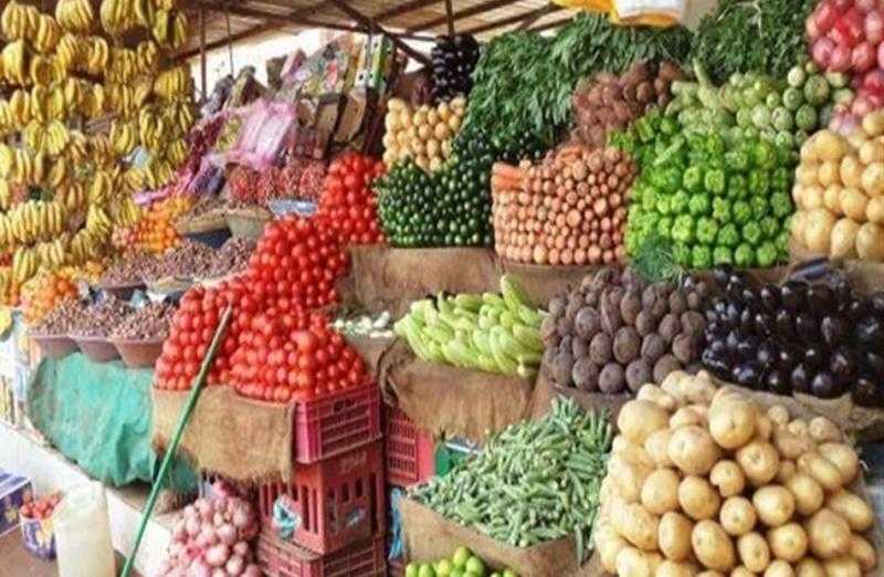 أسعار الخضار والفاكهة اليوم الجمعة