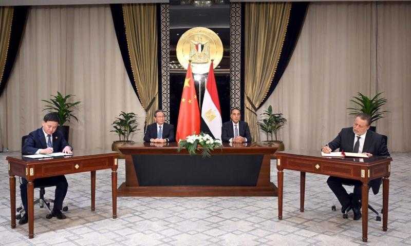 محافظ البنك المركزي المصري يوقع مذكرة تفاهم مع نظيره الصيني لتعزيز التعاون المشترك بين الجانبين