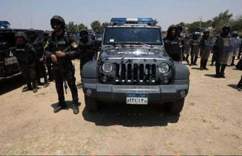 كشف ملابسات واقعة سرقة سيارة والإستيلاء على متعلقات قائدها بالقاهرة..وضبط مرتكباالواقعة