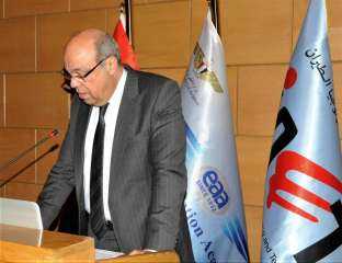 وزير الطيران المدني يشهد حفل تخرج دفعة جديدة من طلاب معهد هندسة وتكنولوجيا الطيران ويؤكد أن تأهيل الكوادر البشرية يمثل أولوية استراتيجية لتطوير القطاع