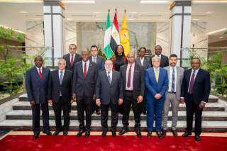 محافظ البنك المركزي يستقبل نظيره النيجيري لبحث سبل تعميق التعاون المشترك بين البنكين في مختلف المجالات