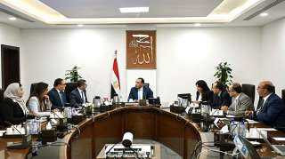 رئيس الوزراء يتابع مع وزير الاستثمار جهود تطوير منظومة الإفراج الجمركي