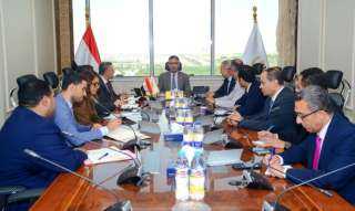 وزير التموين يعقد اجتماعًا لمناقشة ضوابط موسم الأوكازيون الصيفي وسبل أحكام الرقابة على الأسواق