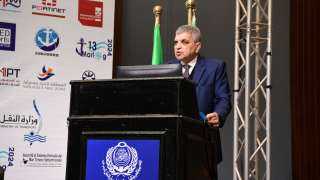 قرار جمهورى بمد خدمة أسامة ربيع رئيس مجلس إدارة هيئة قناة السويس لمدة عام