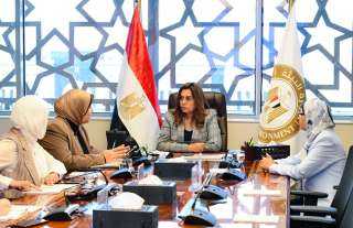 منال عوض تتابع جهود رصد وتحسين جودة الهواء والمياه لحماية البيئة ومواكبة التغيرات البيئية
